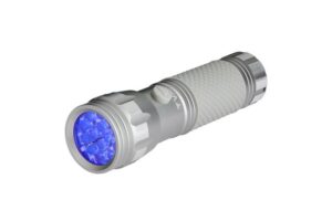 Gyártó: <span class='dk-excerpt-value'>VARTA</span> UV pénzvizsgáló lámpa, LED, VARTA "UV Light"