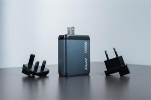 Gyártó: <span class='dk-excerpt-value'>VERBATIM</span> Hálózati töltő, 2xUSB-C PD (100W), USB-C PD (65W), USB-A QC 3.0, EU/UK/US, GaN, VERBATIM